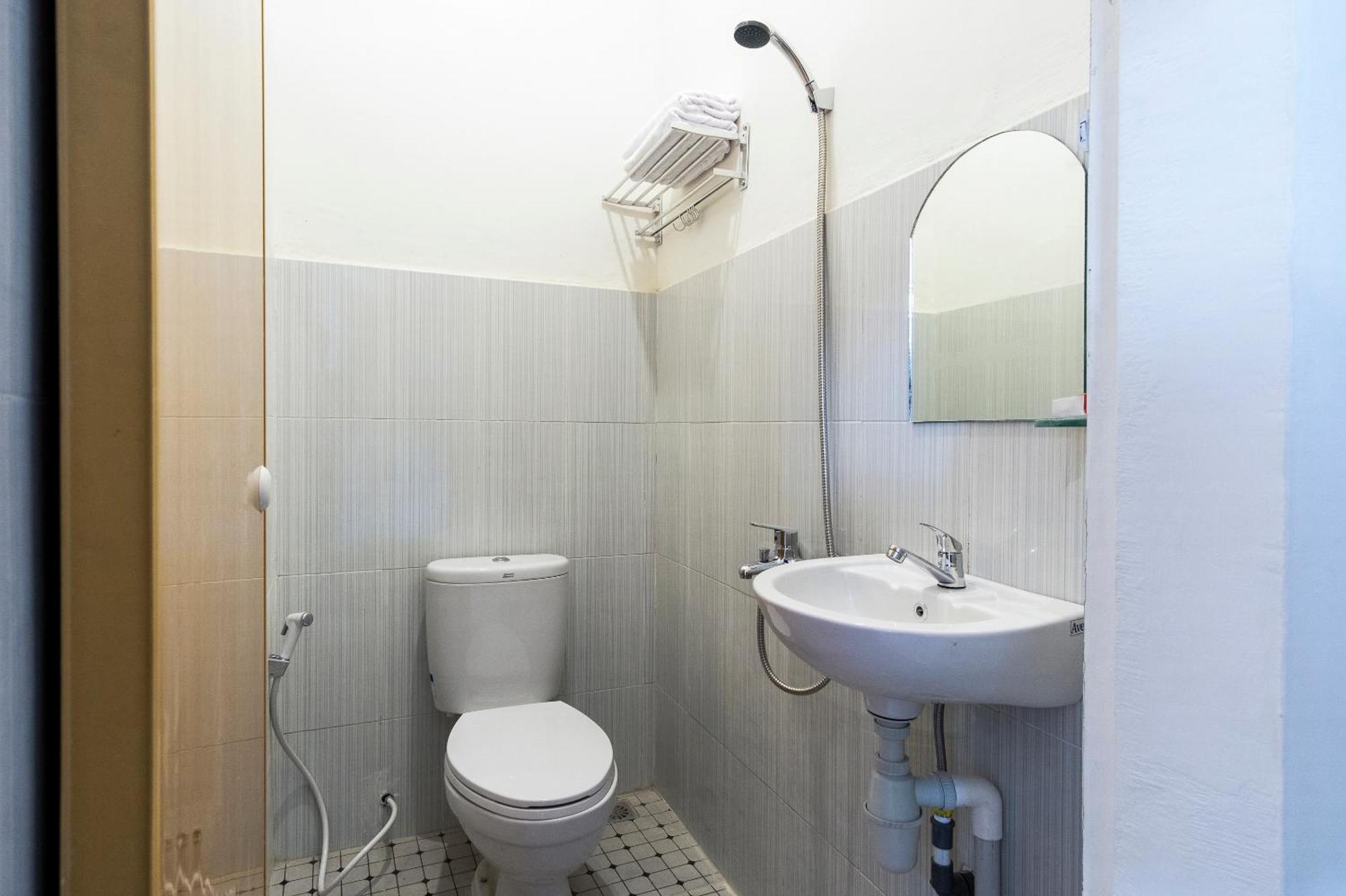 Super Oyo Capital O 873 Kamani Homestay Syariah Medan Eksteriør bilde
